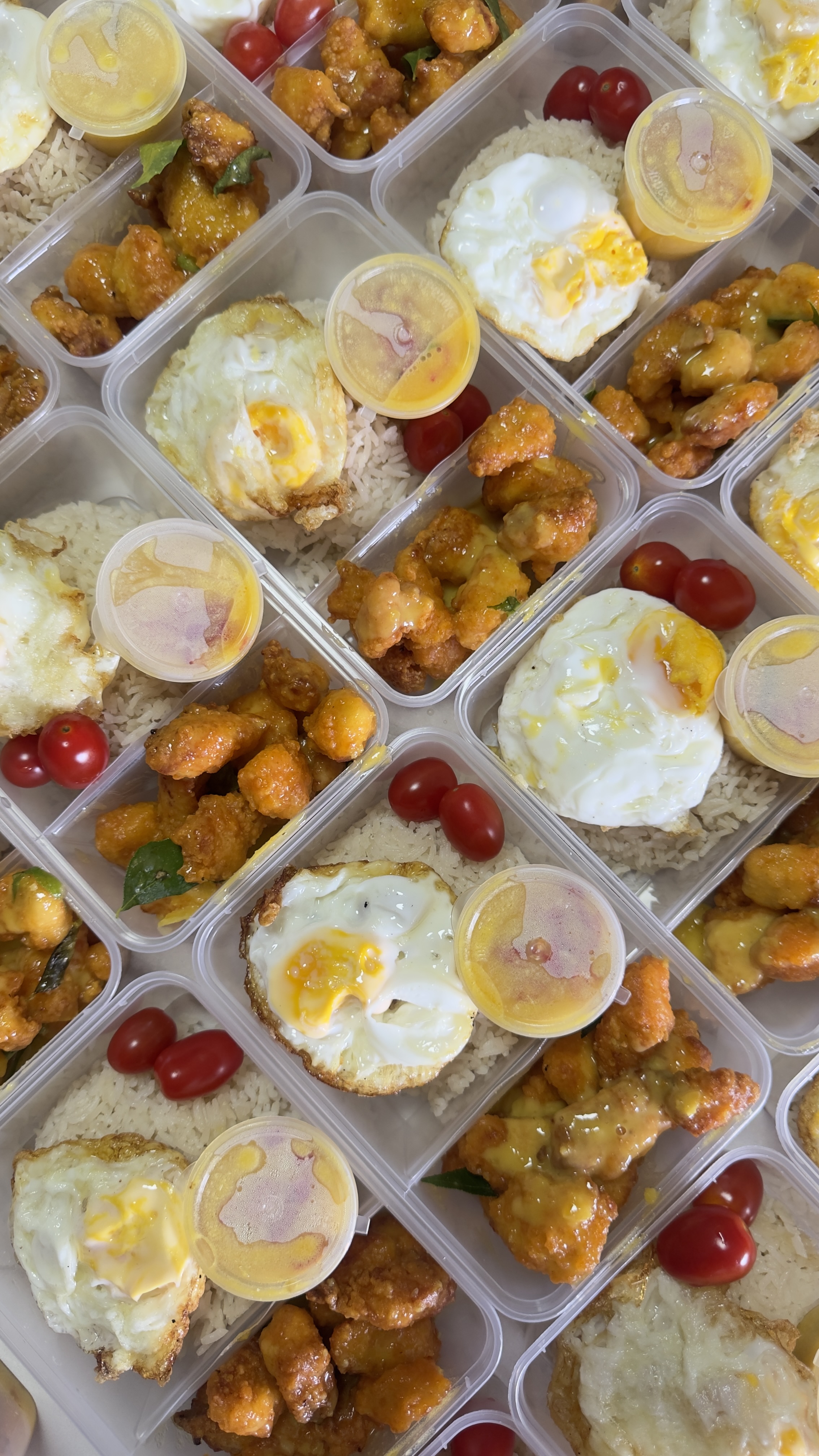 Image Saltedeggchicks — Muslim-Owned Salted Egg Chicken Rice in Jurong West